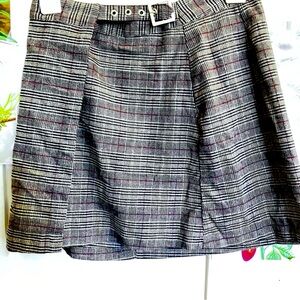John Gaft grey black red skirt size Small